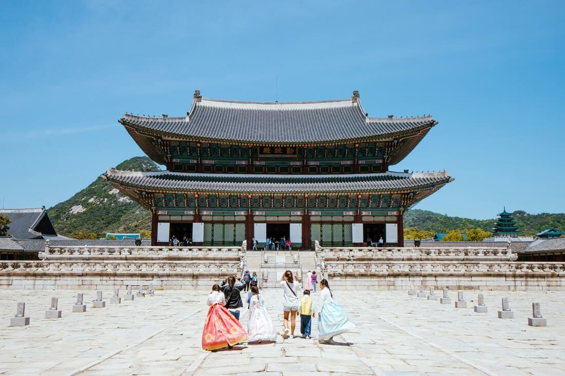 Korea Welcomes Record Number of Tourists This Year