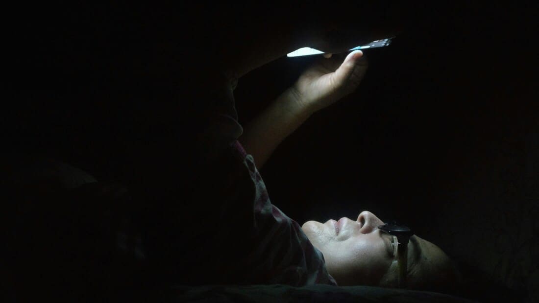 Over 50% of U.S. Teens Are Looking at Their Smartphones Late at Night