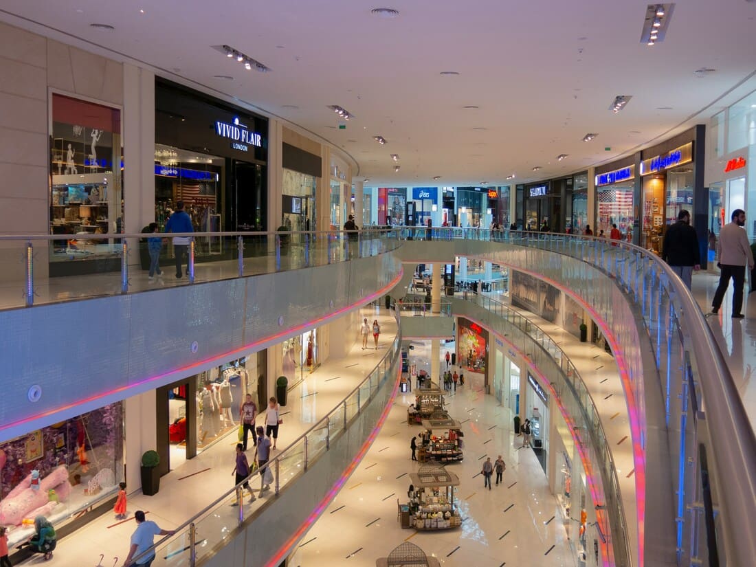 South Koreans Flock to Malls for “Mallcations” to Escape Extreme Weather
